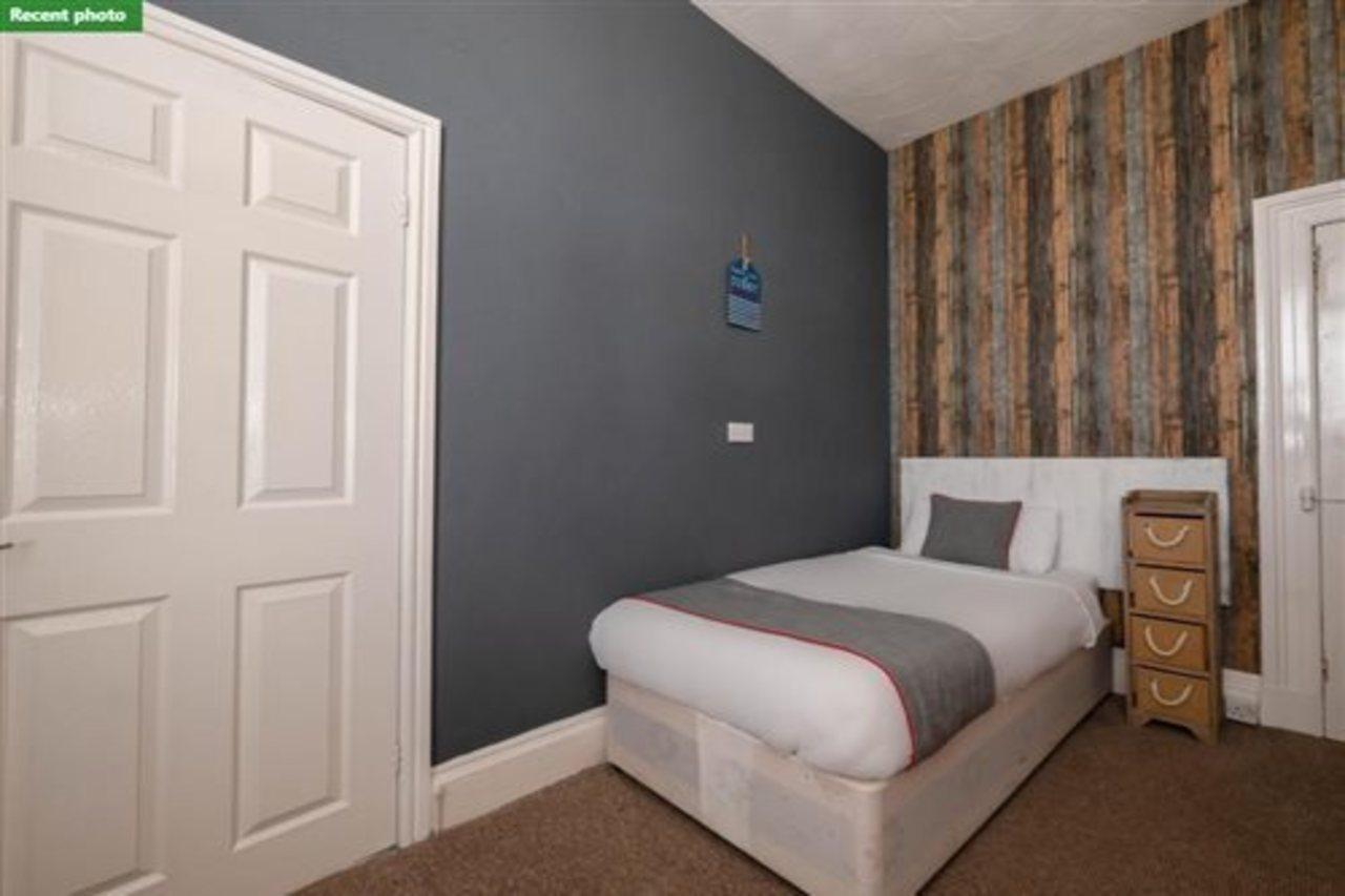 Oyo Pier Hotel Rhyl Exterior photo