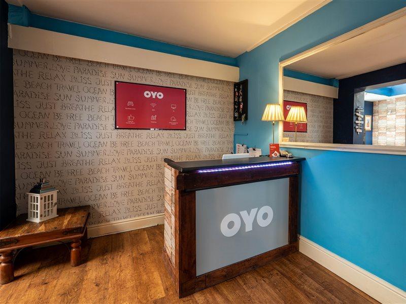 Oyo Pier Hotel Rhyl Exterior photo