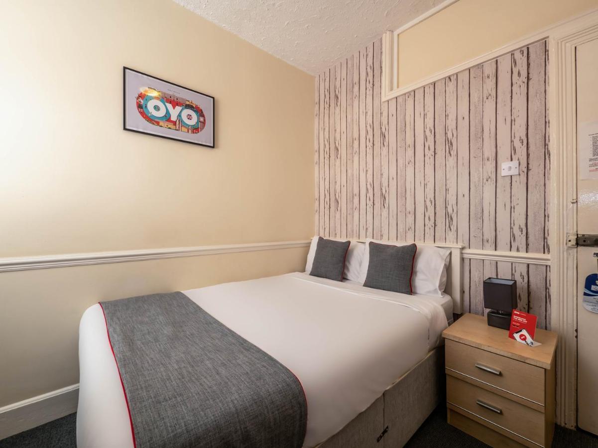 Oyo Pier Hotel Rhyl Exterior photo